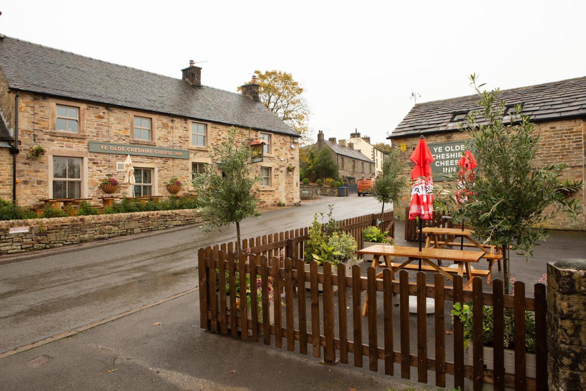 Bed and Breakfast Ye Olde Cheshire Cheese Longnor  Exterior foto